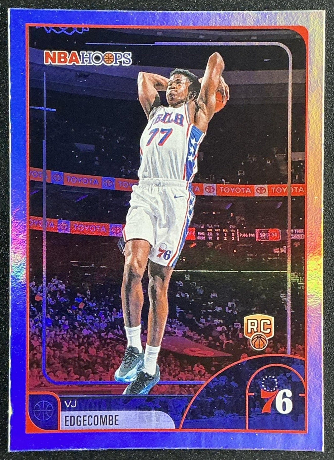 VJ EDGECOMBE 2025-26 TOPPS HOOPS #244 RAINBOW FOIL RC 76ERS