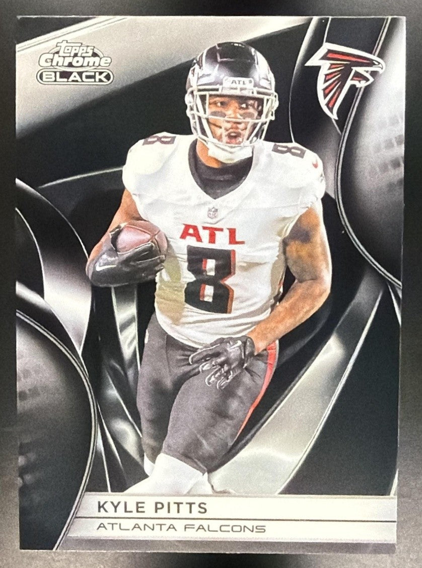KYLE PITTS 2025 TOPPS CHROME BLACK #7 FALCONS