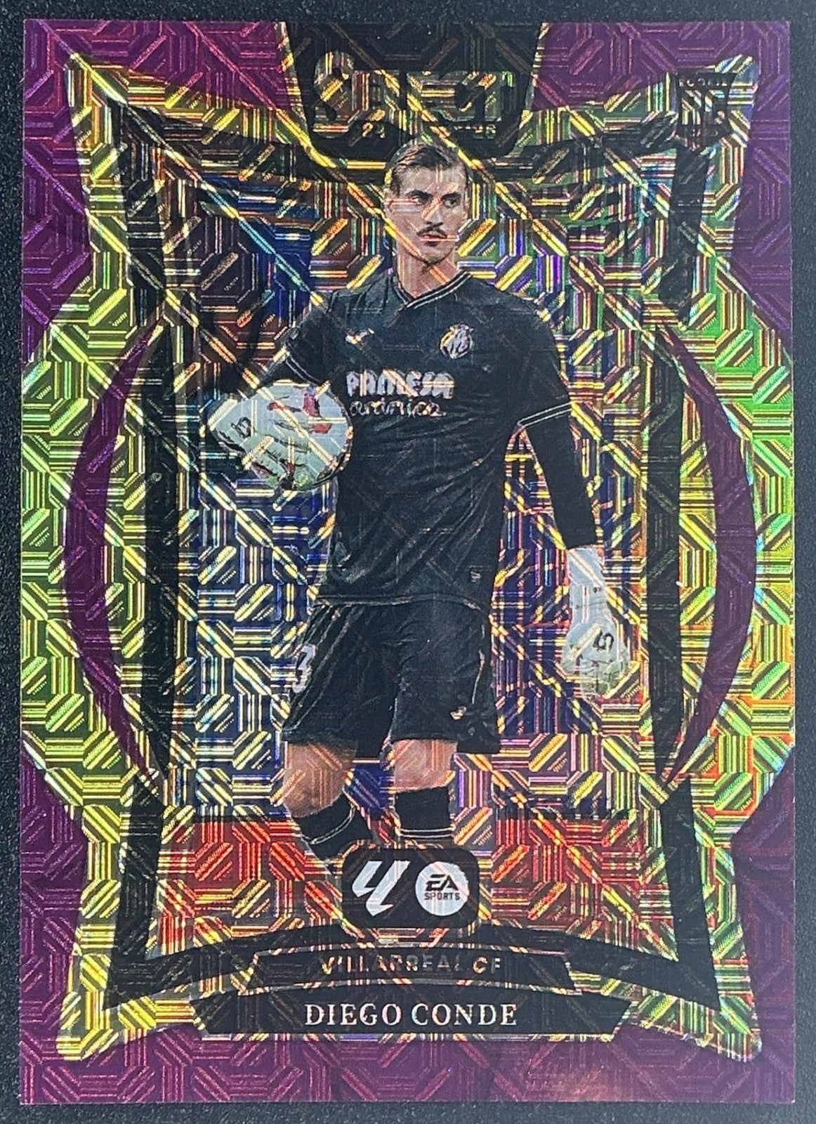 2024 Panini Select La Liga Diego Conde #85 Purple Mojo Prizm Terrace