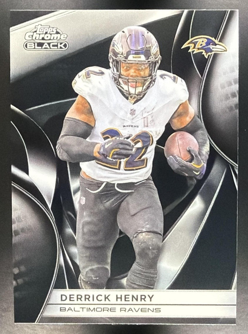 DERRICK HENRY 2025 TOPPS CHROME BLACK #8 RAVENS