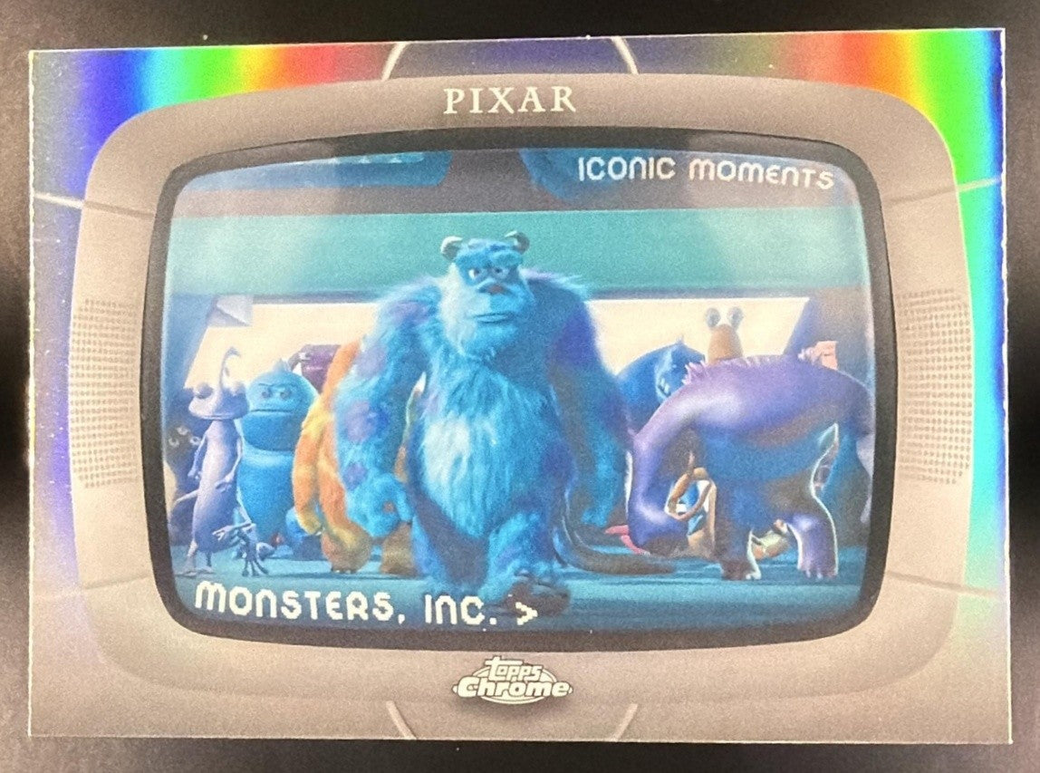 MEET THE SCARERS 2026 TOPPS CHROME DISNEY #IM-8 ICONIC MOMENTS MONSTERS, INC.