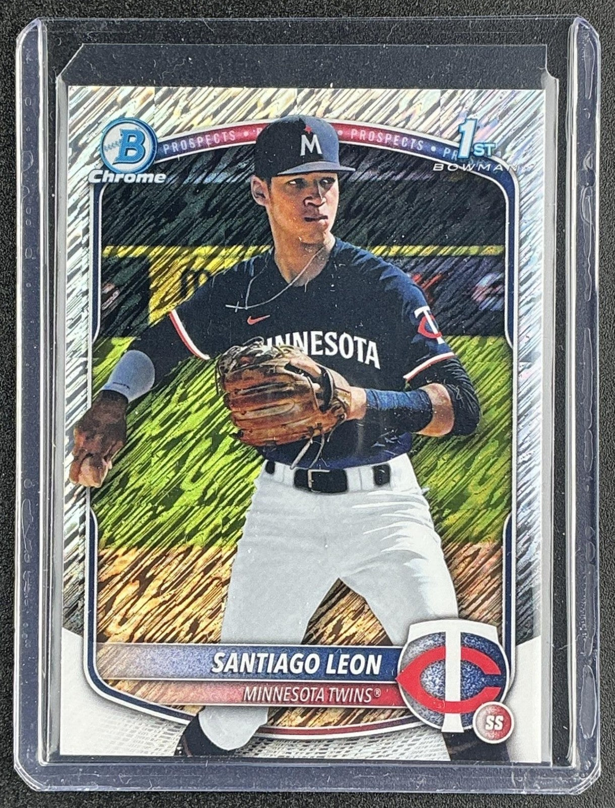 SANTIAGO LEON 2025 BOWMAN CHROME #BCP-247 SHIMMER REFRACTOR 1ST PROSPECT TWINS