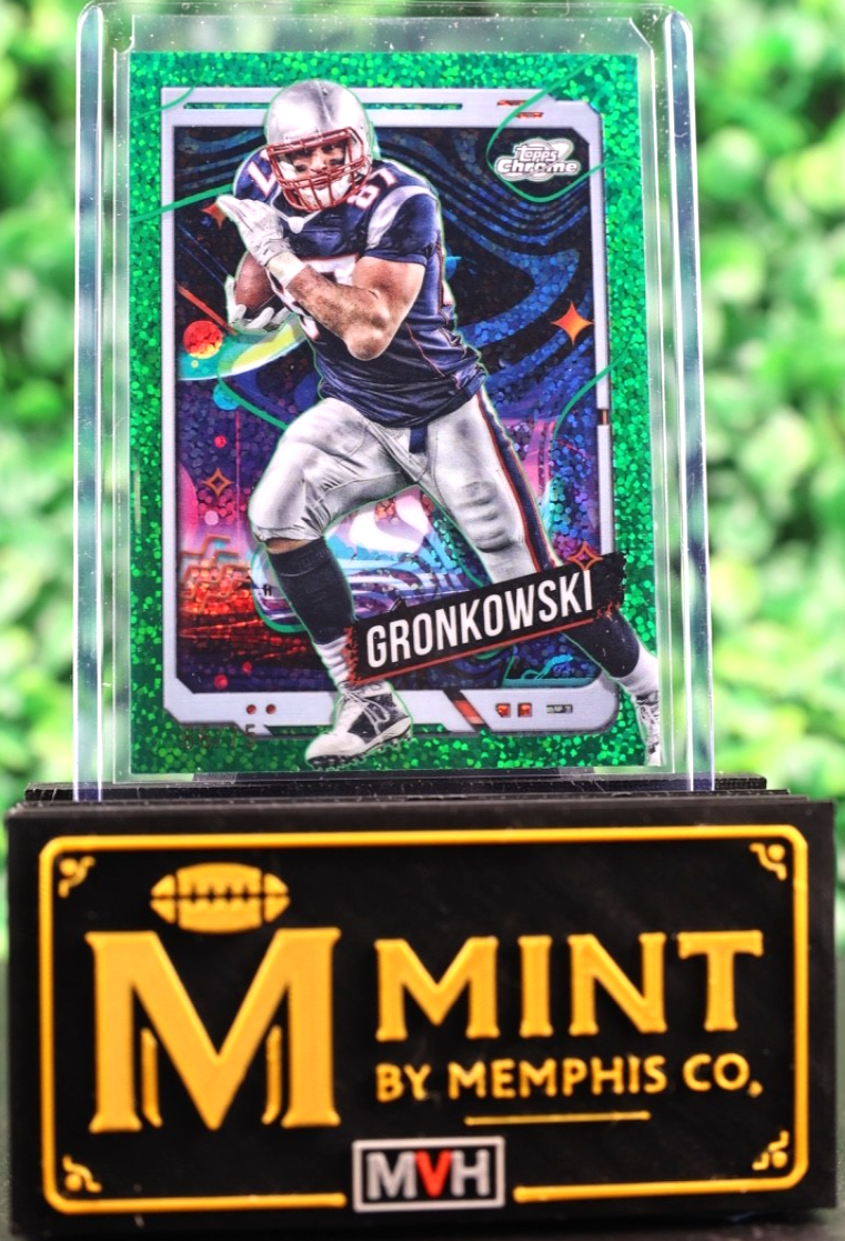 ROB GRONKOWSKI 2024 TOPPS CHROME COSMIC GREEN SPACE DUST REFRACTOR /75 PATRIOTS