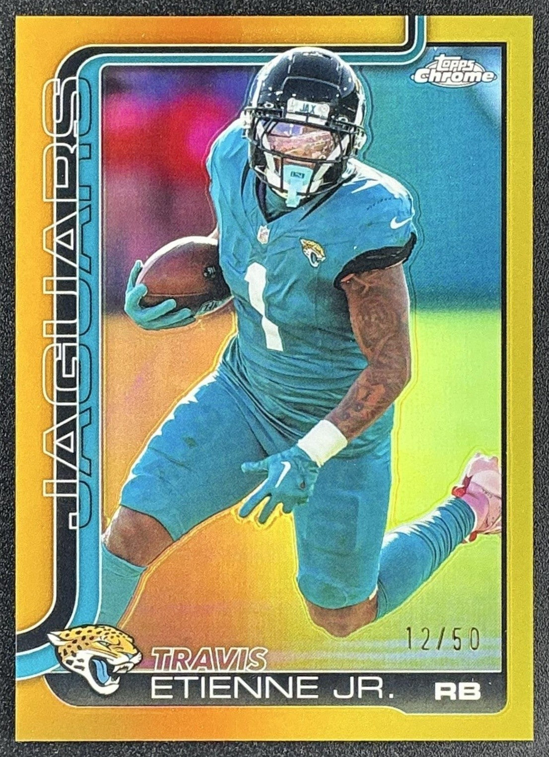 TRAVIS ETIENNE JR. 2025 TOPPS CHROME #139 GOLD REFRACTOR 12/50 JAGUARS