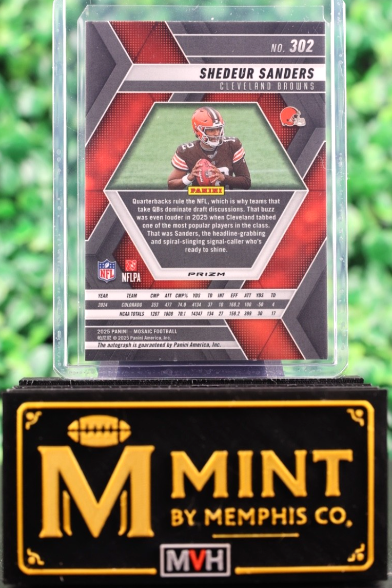 SHEDEUR SANDERS 2025 PANINI MOSAIC AUTO SILVER PRIZM BROWNS #302 RC