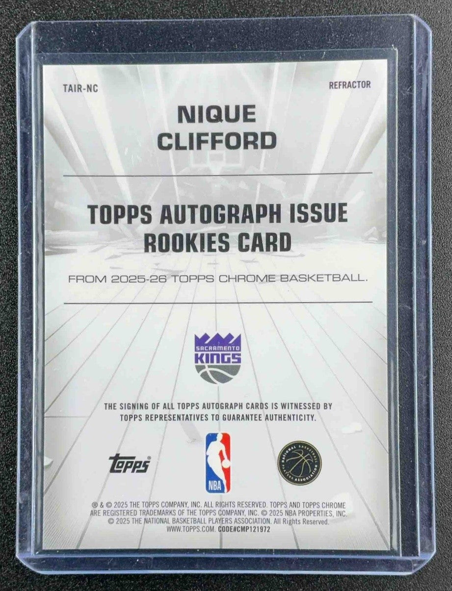 2025 Topps Chrome Nique Clifford #TAIR-NC Auto Issue Rookies Refractor RC
