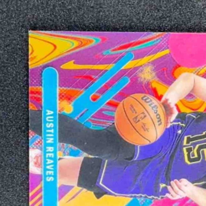 AUSTIN REAVES 2025-26 TOPPS FINEST #80 COMMON OIL SPILL REFRACTOR LAKERS