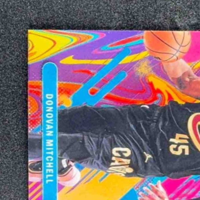 DONOVAN MITCHELL 2025-26 TOPPS FINEST #53 COMMON OIL SPILL REFRACTOR CAVALIERS