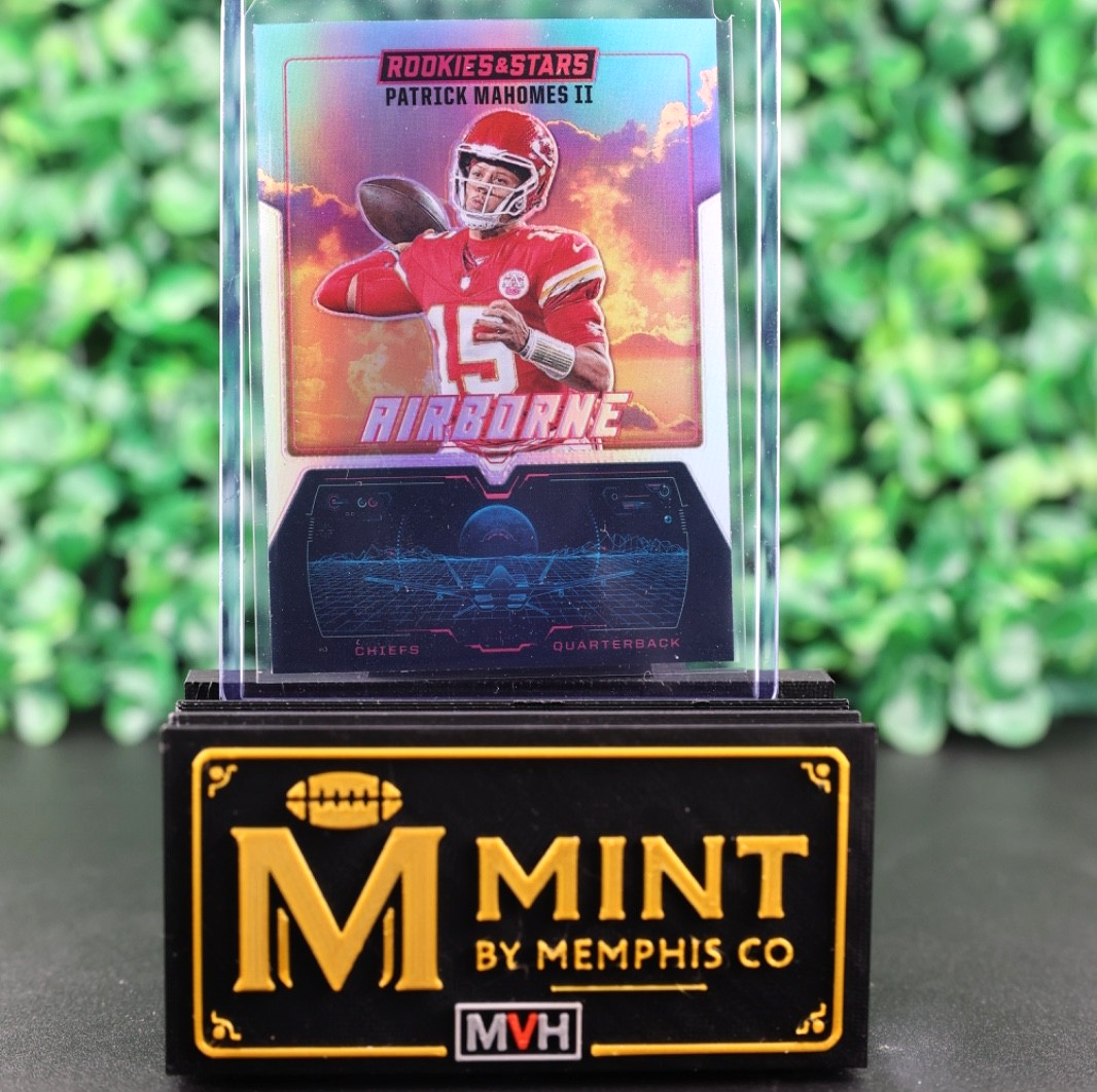 PATRICK MAHOMES 2025 PANINI ROOKIES & STARS AIRBORNE #1 SILVER CHIEFS