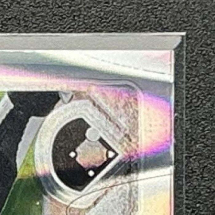 ANDREW VAUGHN 2025 TOPPS CHROME #235 RAYWAVE REFRACTOR WHITE SOX
