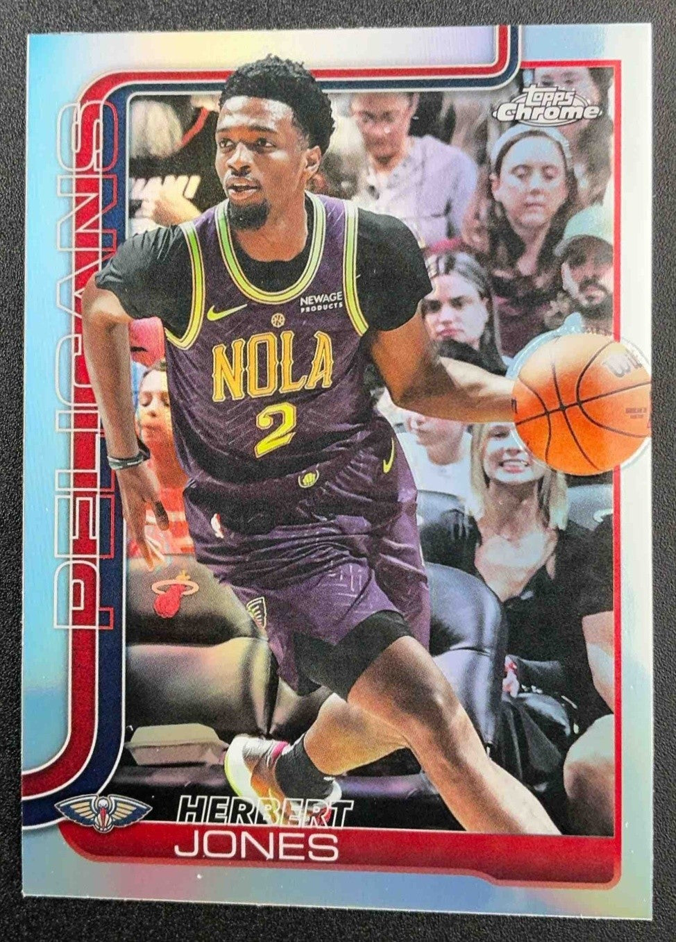 HERBERT JONES 2025-26 TOPPS CHROME #120 REFRACTOR PELICANS