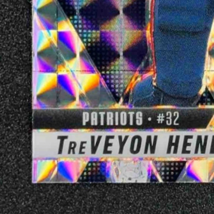 TREVEYON HENDERSON 2025 PANINI MOSAIC #325 ROOKIES MOSAIC PRIZM RC PATRIOTS