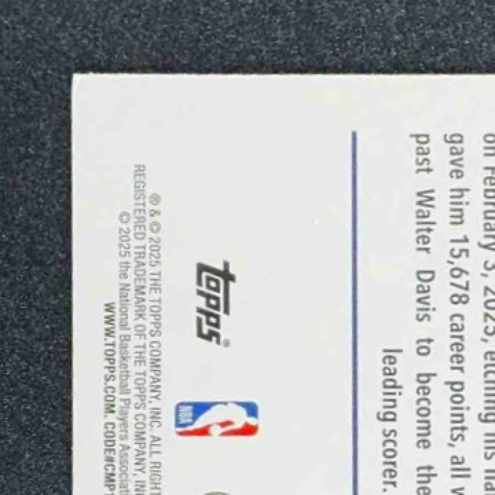 DEVIN BOOKER 2025-26 TOPPS HOLIDAY #H124 BLUE METALLIC GLITTER SUNS