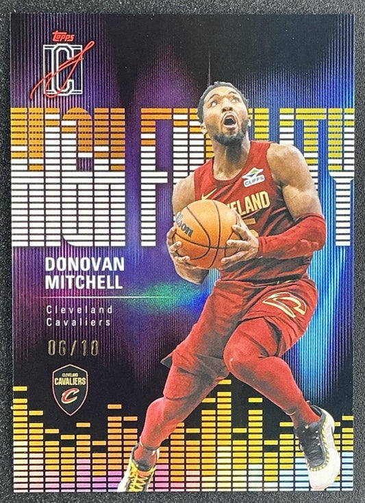 2025 Topps Signature Class Donovan Mitchell High Fidelity Gold Refractor /10 SSP