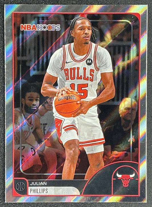 JULIAN PHILLIPS 2025-26 TOPPS HOOPS #155 LIGHT BURST BULLS