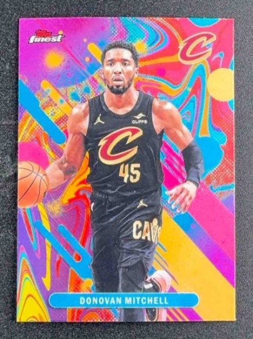 DONOVAN MITCHELL 2025-26 TOPPS FINEST #53 COMMON OIL SPILL REFRACTOR CAVALIERS