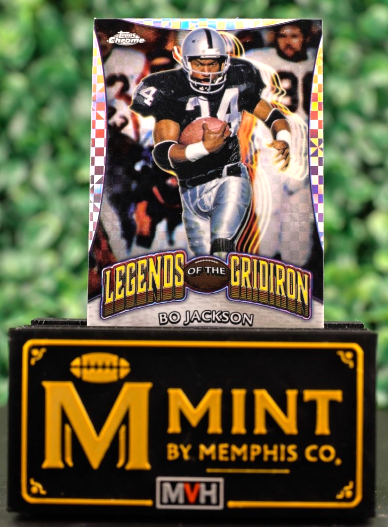 BO JACKSON 2024 TOPPS CHROME - LEGENDS OF THE GRIDIRON #LOG-4 X-FRACTOR