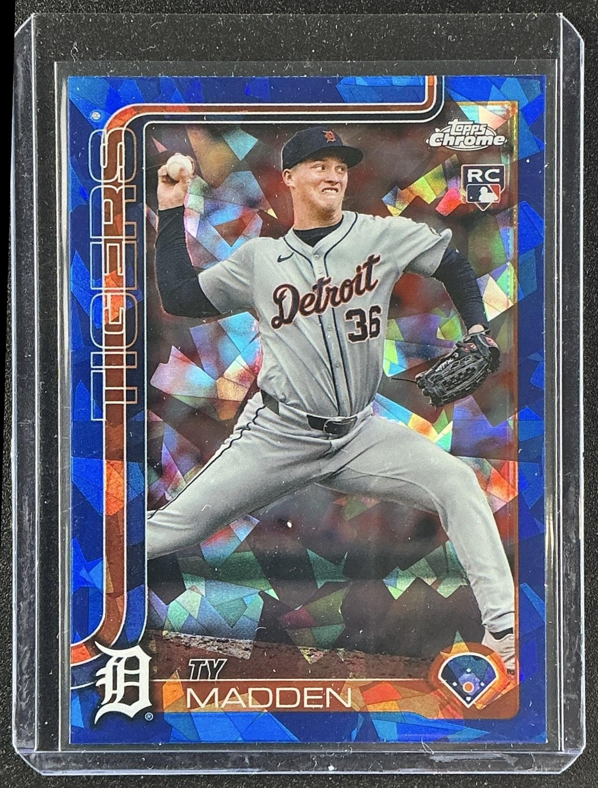 TY MADDEN 2025 TOPPS CHROME SAPPHIRE #285 RC TIGERS