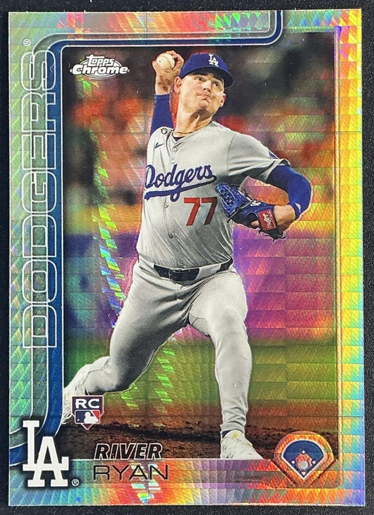 RIVER RYAN 2025 TOPPS CHROME #18 PRISM REFRACTOR RC DODGERS