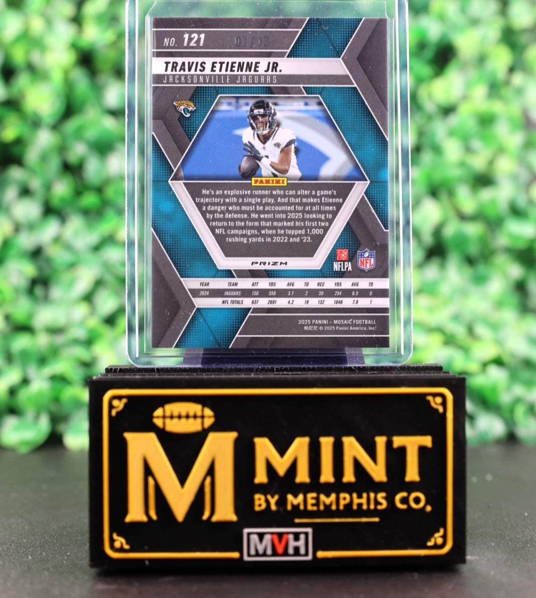 TRAVIS ETIENNE 2025 PANINI MOSAIC FOTL PINK JR.  /13 JAGUARS SSP