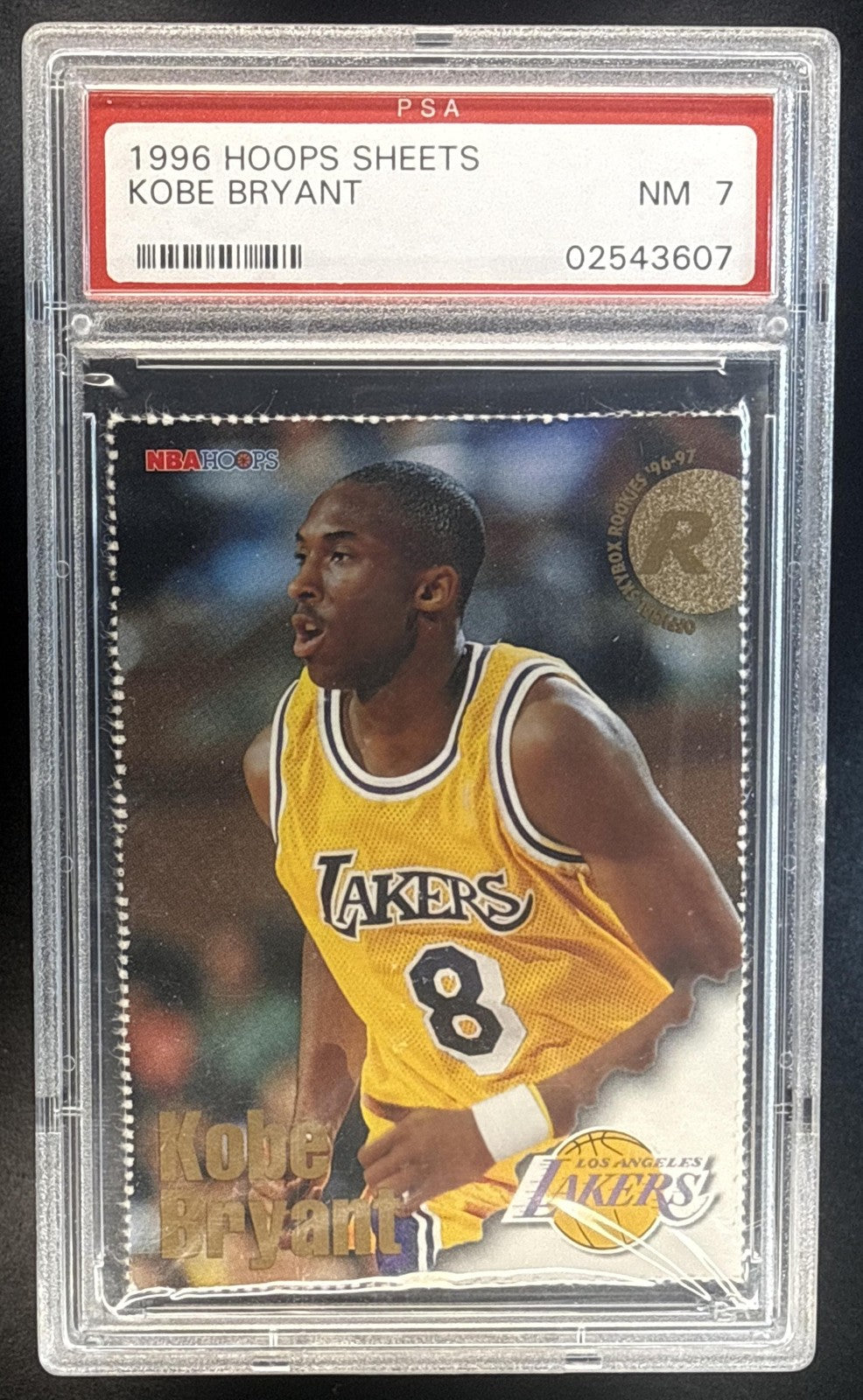 KOBE BRYANT 1996-97 HOOPS LOS ANGELES LAKERS TEAM SHEET SGA #NNO RC PSA 7