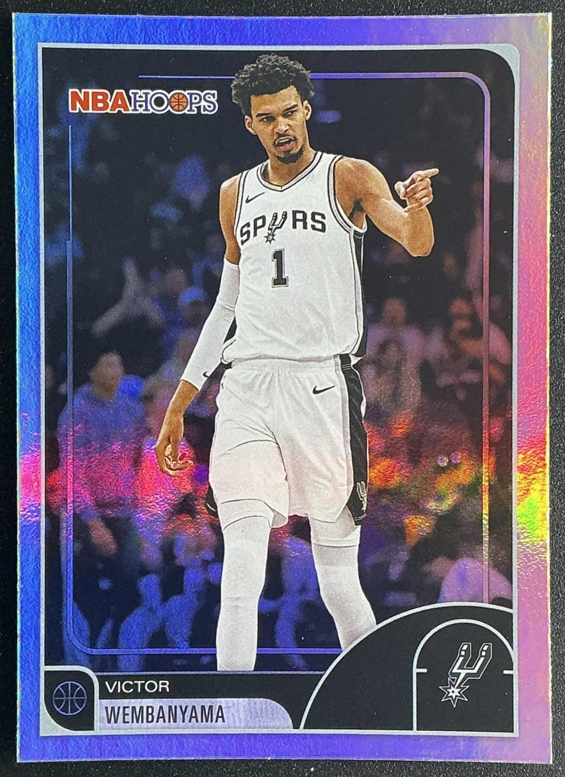 VICTOR WEMBANYAMA 2025-26 TOPPS HOOPS #30 RAINBOW FOIL SPURS