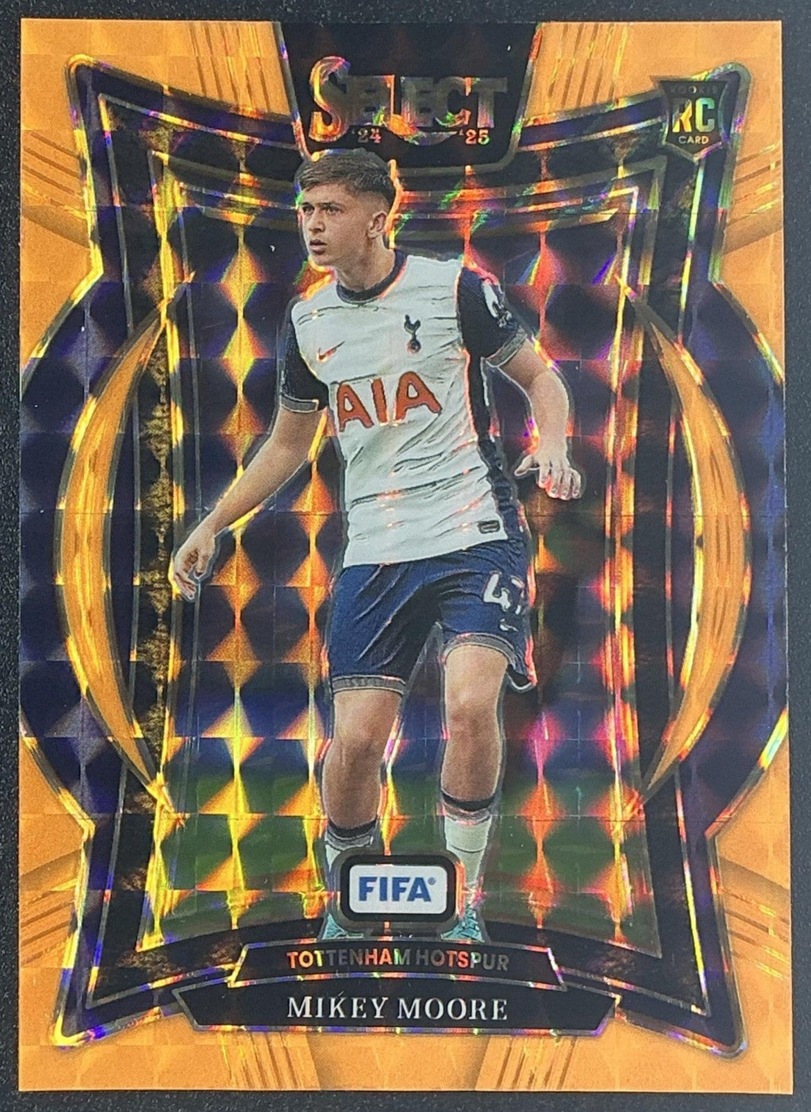 2024 Panini Select FIFA Mikey Moore #28 Terrace Orange Fluorescent /125 RC