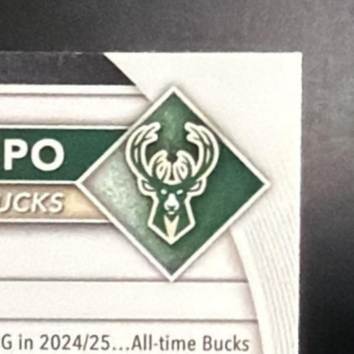 GIANNIS ANTETOKOUNMPO 2025-26 BOWMAN #BCV-80 CHROME REPTILIAN REFRACTOR BUCKS
