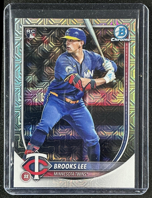 BROOKS LEE 2025 BOWMAN #72 MEGA BOX REFRACTOR RC TWINS