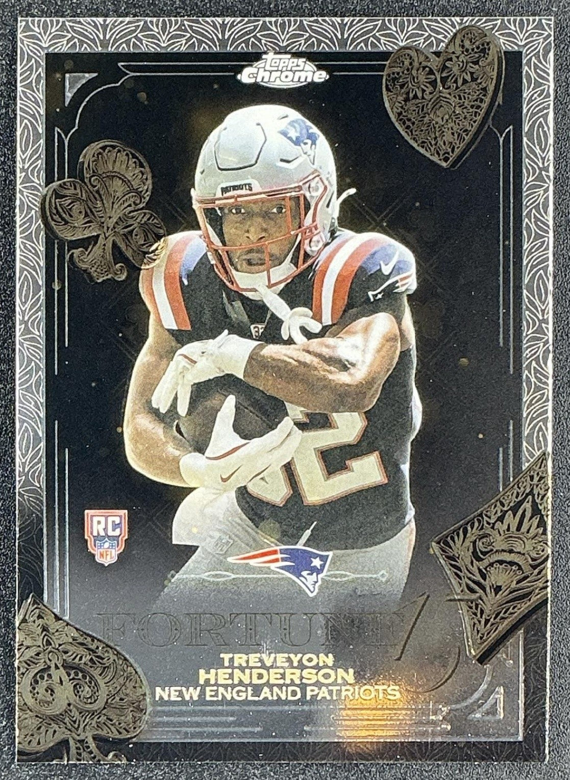 TREVEYON HENDERSON 2025 TOPPS CHROME #F15-26 FORTUNE 15 RC PATRIOTS