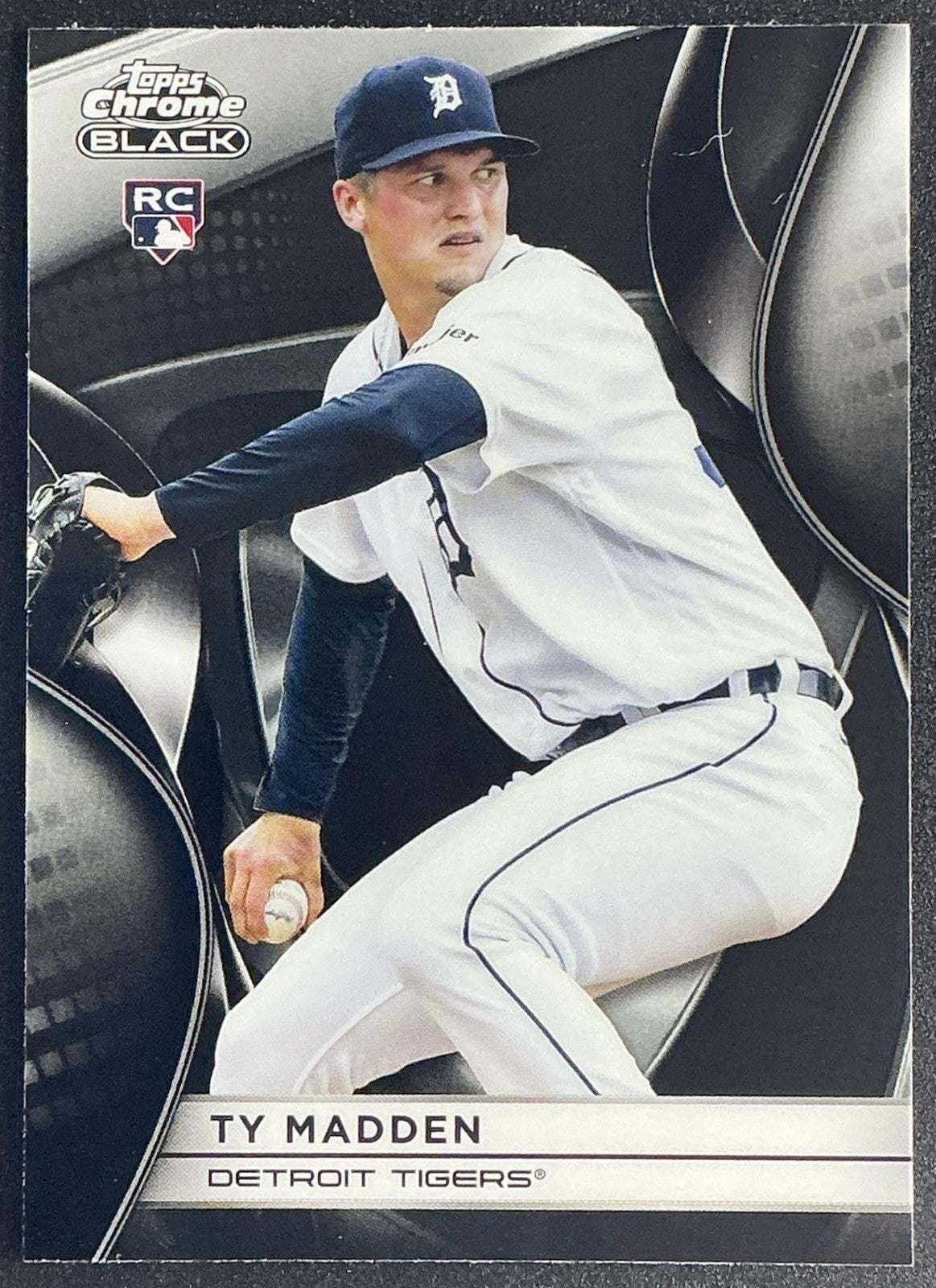 TY MADDEN 2025 TOPPS CHROME BLACK #94 RC TIGERS