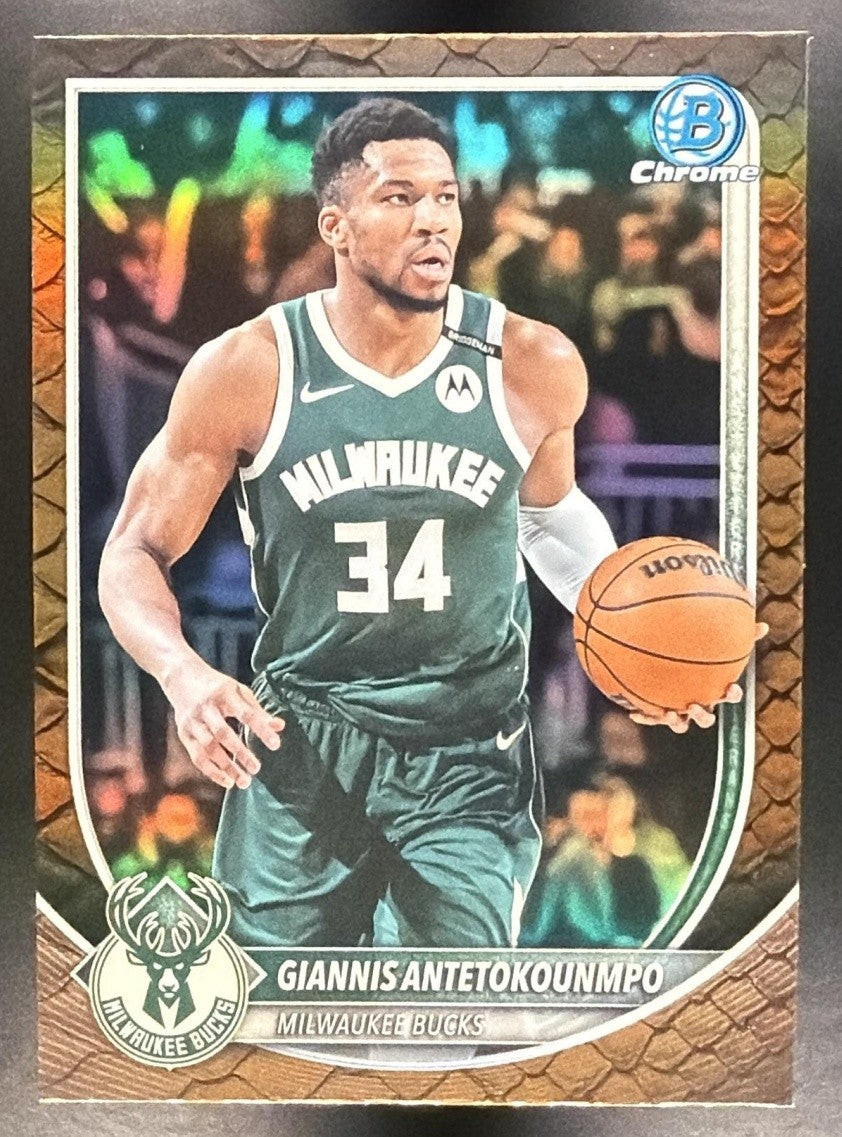 GIANNIS ANTETOKOUNMPO 2025-26 BOWMAN #BCV-80 CHROME REPTILIAN REFRACTOR BUCKS
